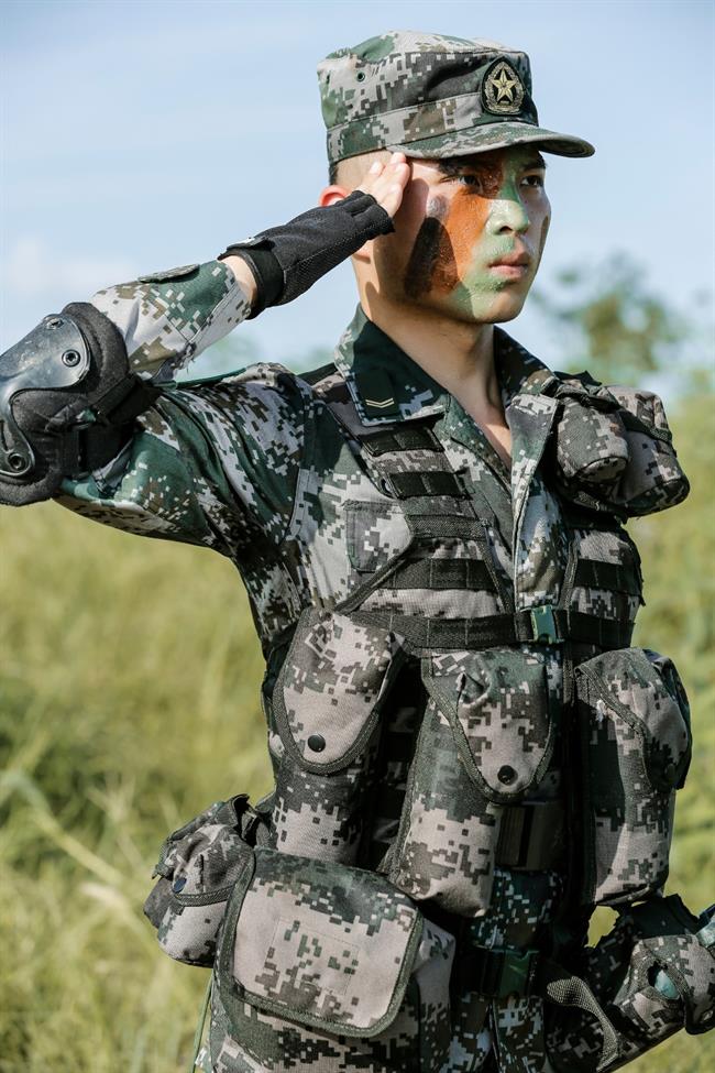 三版之一1冯一骐 .jpg